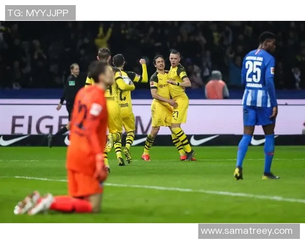 多特主场大胜柏林赫塔,继续领跑德甲联赛 多特主场大胜柏林赫塔,继续领跑德甲联赛