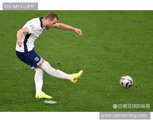 英格兰男足捧起欧洲杯,成功实现卫冕梦想 英格兰男足捧起欧洲杯,成功实现卫冕梦想